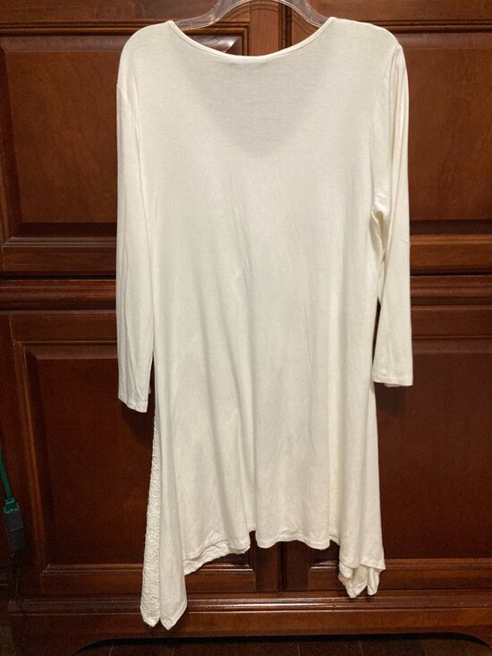 Cream Colored Tunic (or Dress) with lace - Picture 3 of 5